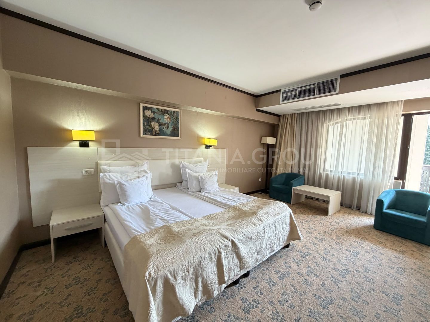 Hotel 4 stele, complet echipat, 85 camere, teren 5000 mp - Predeal - Poză 3