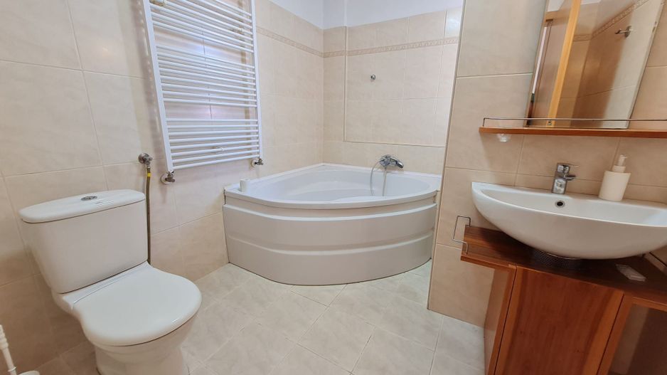 Apartament cu 3 camere de închiriat în zona Odobescu - Poză 8