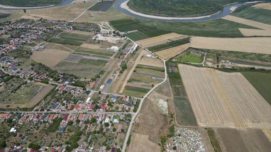 Teren intravilan 6.005 mp in Zădăreni - Poză 11