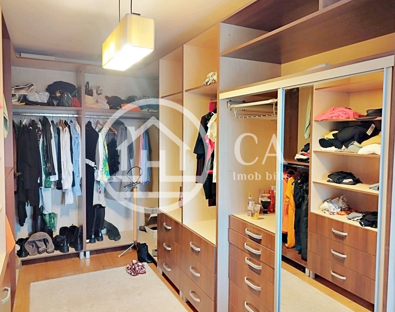 Casa de vânzare cu 5 camere in zona Iosia, Oradea - Poză 2