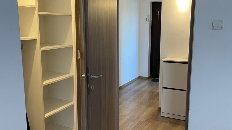Apartament cu o camera, mobilat si utilat, sup 47 mp - Faleza Dunarii - Poză 12