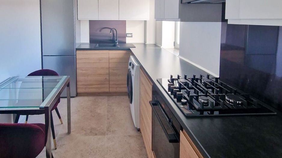 Închiriere | Apartament 3 camere | Parcare inclusă | Vedere Lac - Poză 4