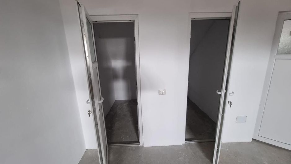 SPATIU - DEPOZIT / 358.1 MP, 2 GRUPURI SANITARE, RAMPA ACCES, LIBER - Poză 6