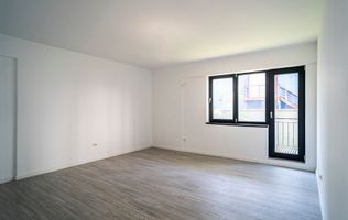 MILITARI, METROU PACII, 2 CAMERE, 57 mp, GRADINA, 150 mp