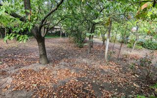 Teren de vanzare cu doua fronturi stradale - Poză 1