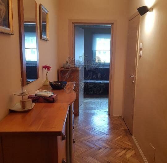 4 Camere | McDonalds Romana | Fara risc seismic | Metrou | Raritate - Poză 5