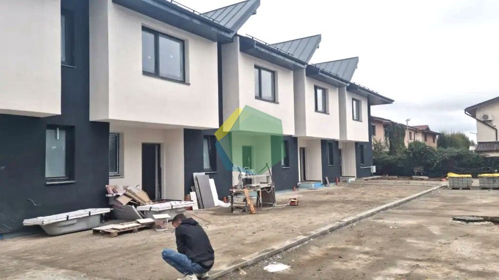 Casa insiruita P+1+Pod de Vanzare -Direct Proprietar- 0% Comision - Poză 2