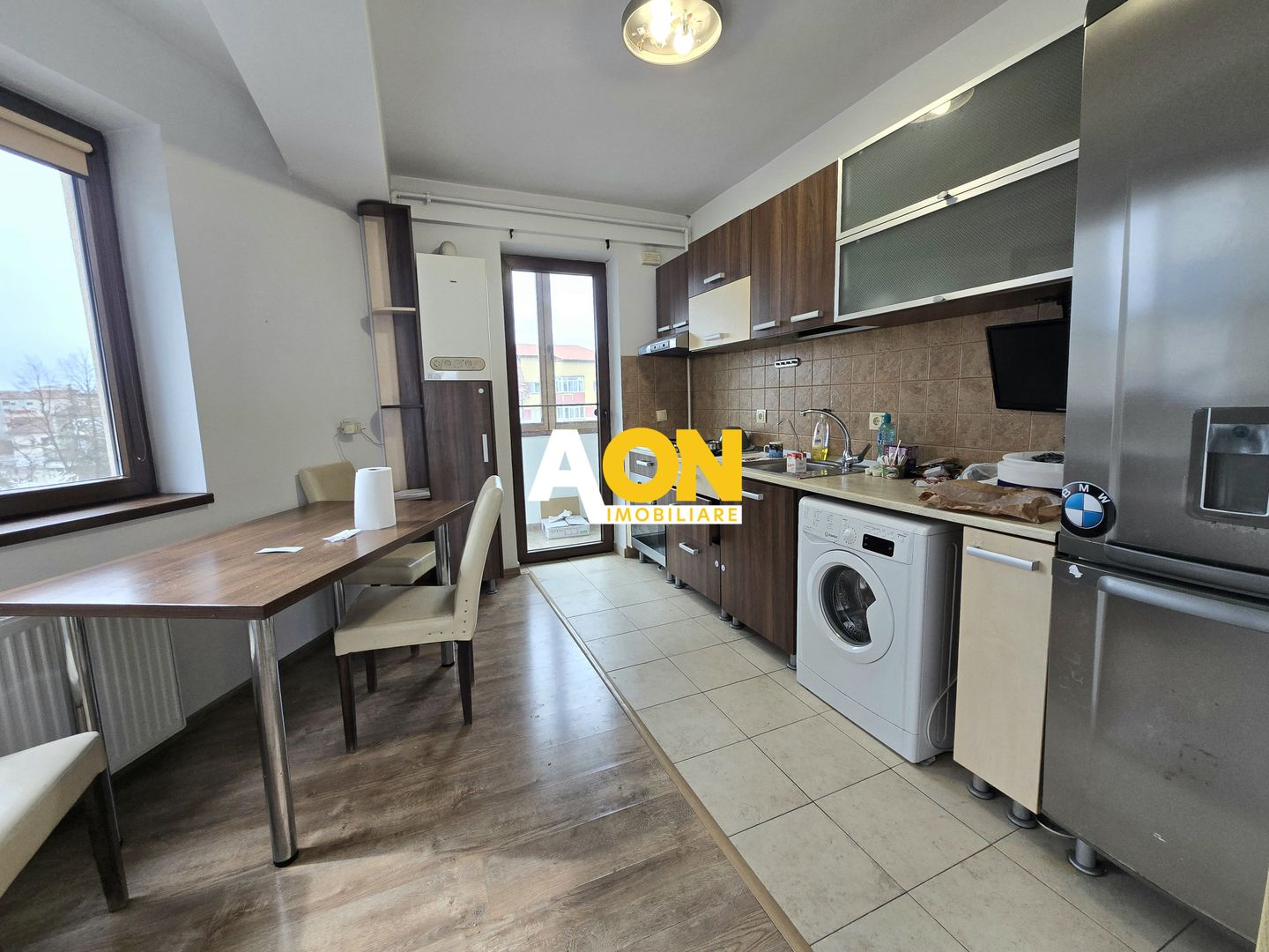 Apartament 2 Camere Cetate Decomandat Bloc Nou, Etaj 3 cu Lift - Poză 4