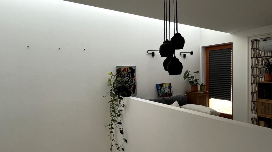 Locuinta spatioasa in triplex - Poză 16