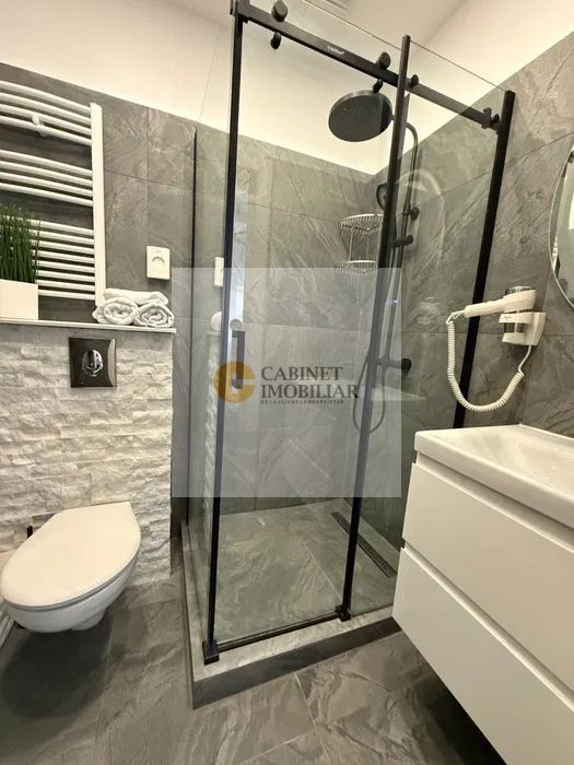 Garsoniera I Universitate I Etaj 4 I AIRBNB - Poză 3