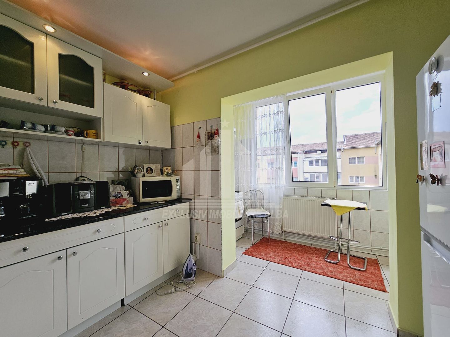Apartament cu 3 camere decomandate, Cetate - Poză 3
