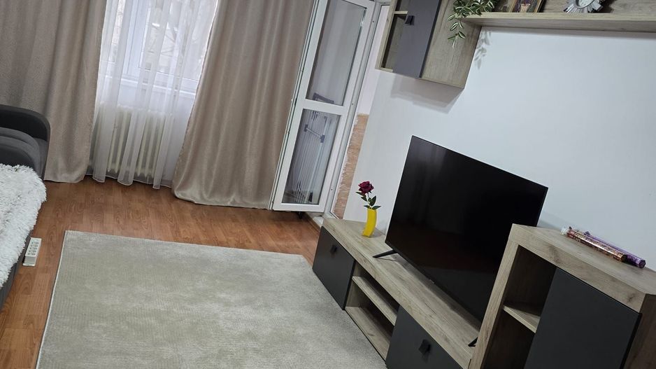 Apartament 3 camere Aparatorii Patriei - Poză 3