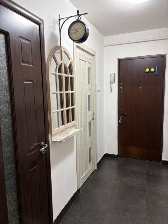 Apartament Luminos 3 camere, zona Bld. Alexandru Obregia, Straduintei. - Poză 5