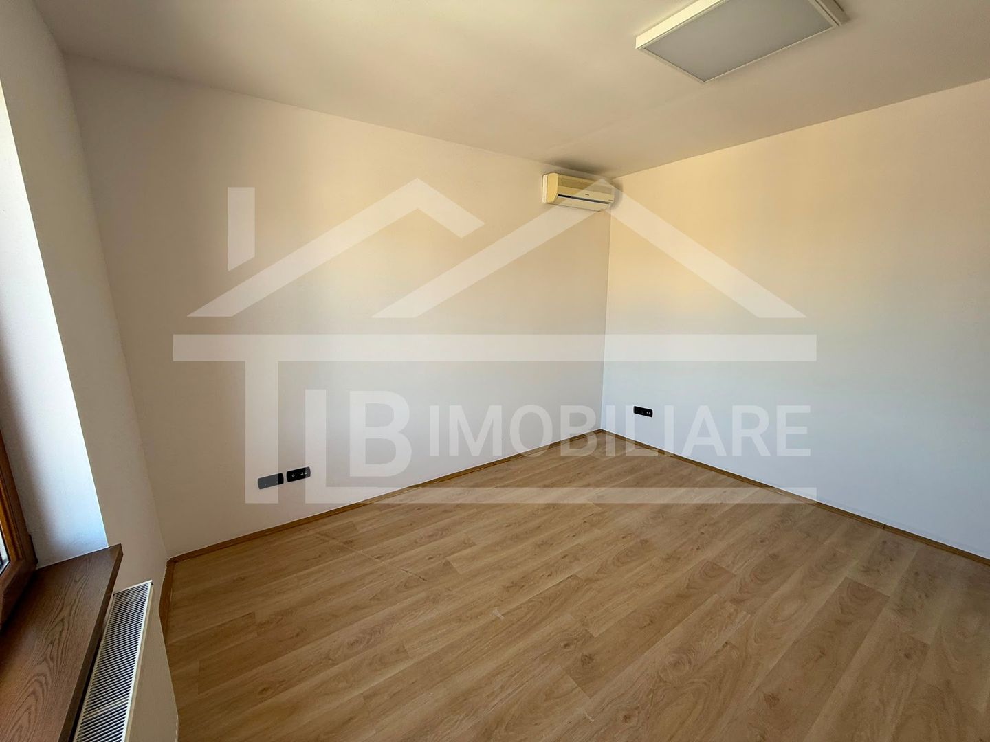 Casa individuala, 10 camere, 753mp, Zona Sancraiu de Mures - Poză 18