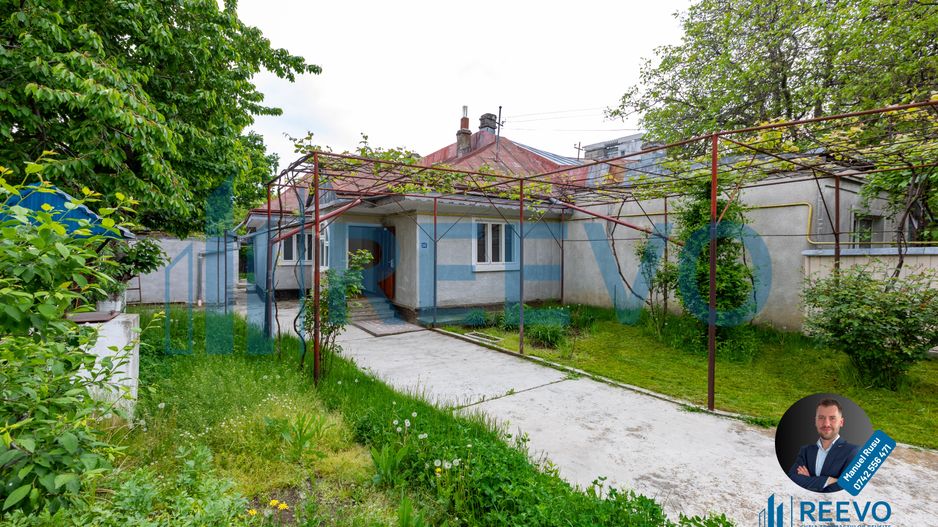 Casă de vânzare, Str. Avram Iancu, Bacău - Poză 1