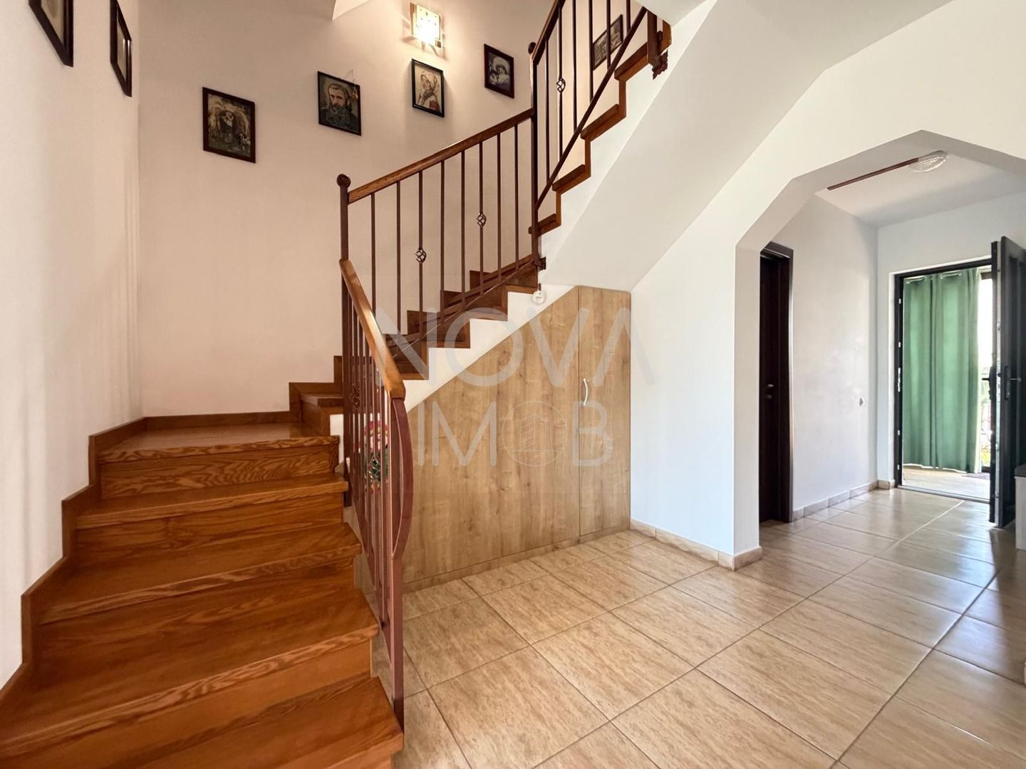 Casa tip duplex - mobilata si utilata - Poză 11