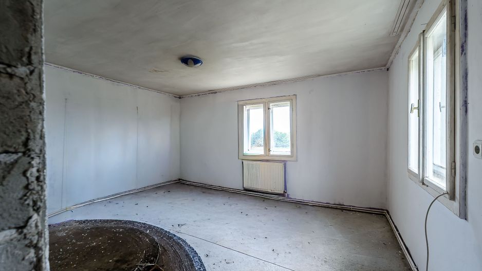 REZERVAT Casa din caramida cu teren generos in Felnac - Poză 4