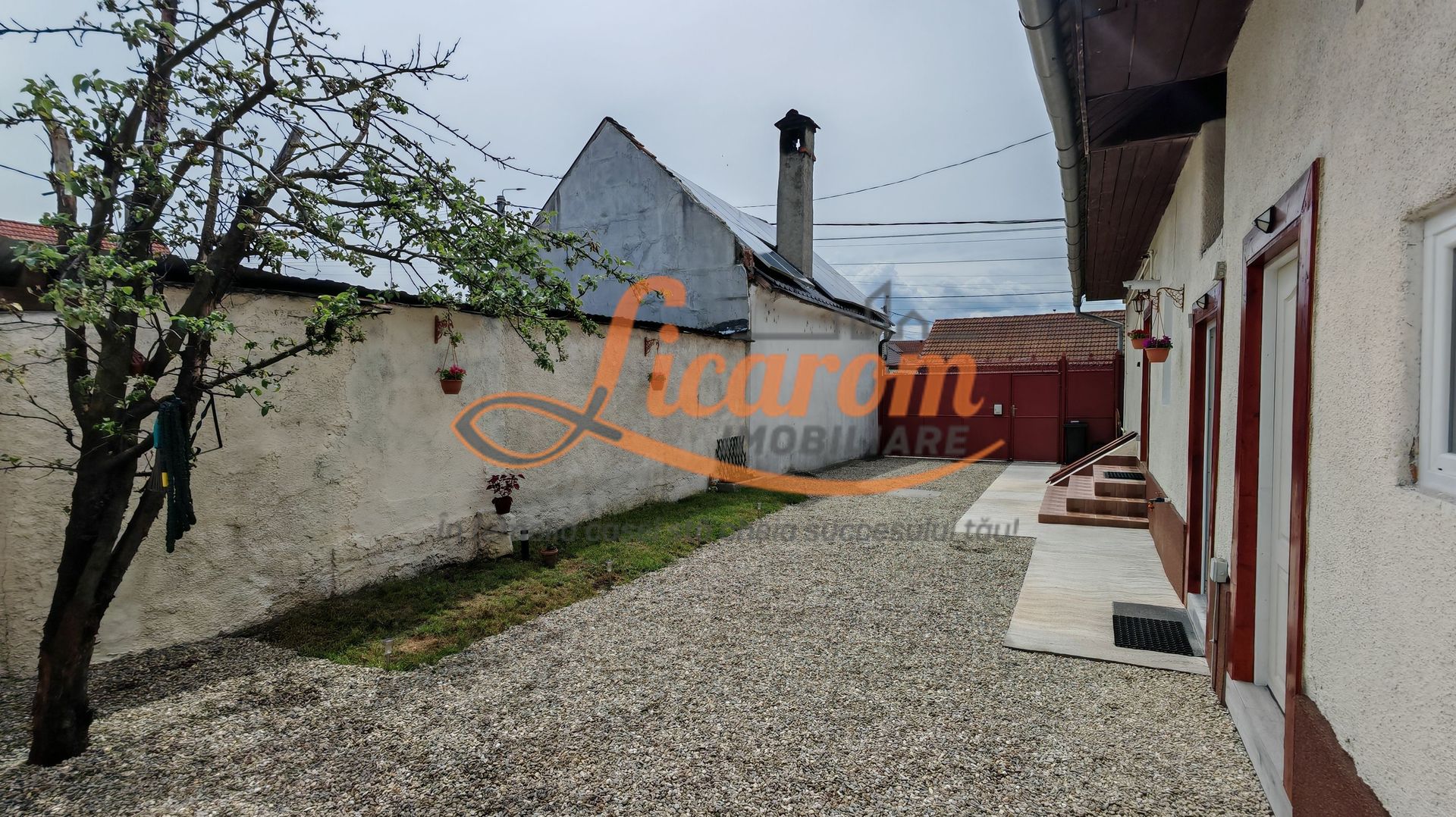Casa 3 camere individuala SanpetrU,mobilata si utilata,128900 euro. - Poză 5