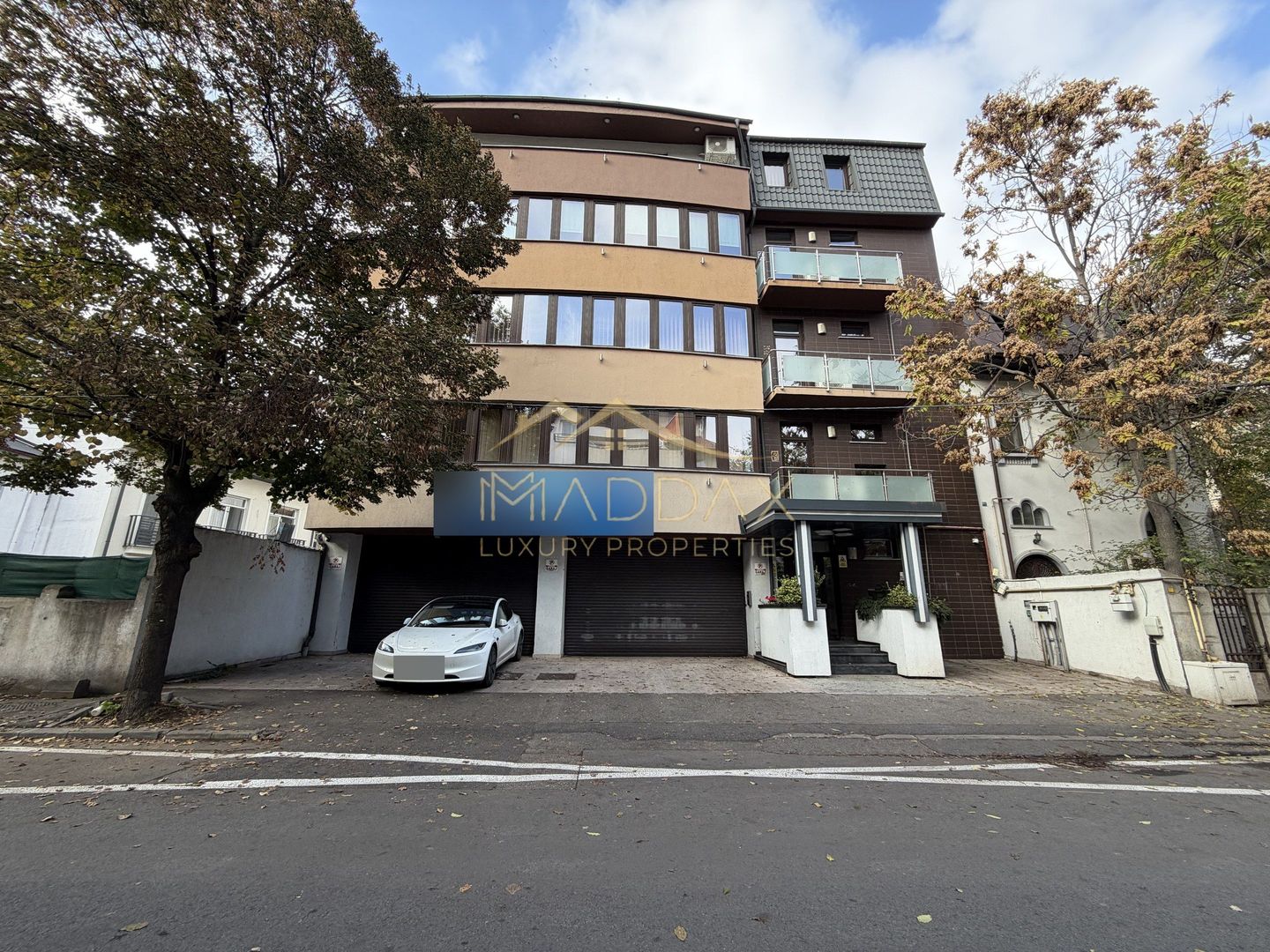 Clădire de birouri S+P+4E // 1.204 mp // Cotroceni - Poză 1