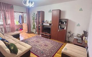 Apartament 3 camere de vânzare – Zona Valah - Poză 1