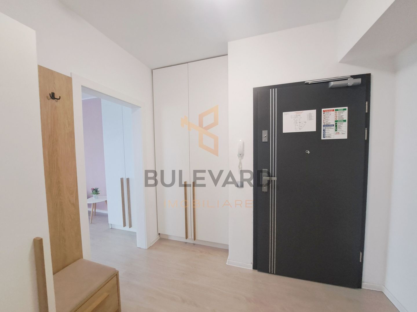 Apartament 2 camere in West City Tower - Poză 12