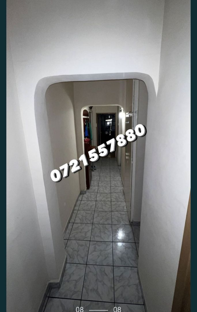 De vanzare apartament 3 camere - Poză 1