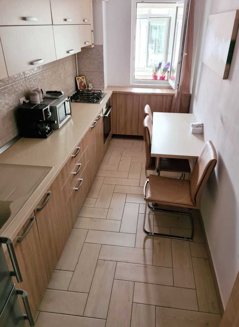 cam, bloc 2015, 50mp utili,Titan, 900m de metrou - Poză 3