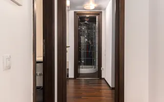 4 camere| semineu| piscina interioara | sauna | sala de sport| parcare - Poză 20