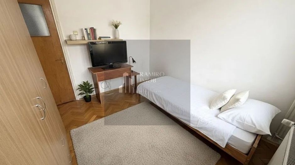 Apartament 3 CAMERE  - 5 minute metrou 1 Decembrie 1918 - Poză 1