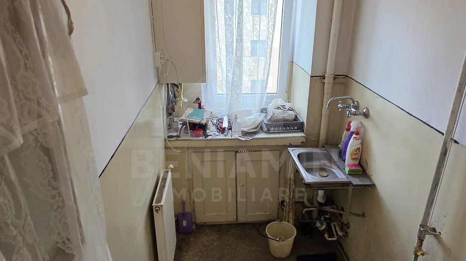 Apartament 2 camere cu centrala termica 35mp zona Florilor - Poză 4