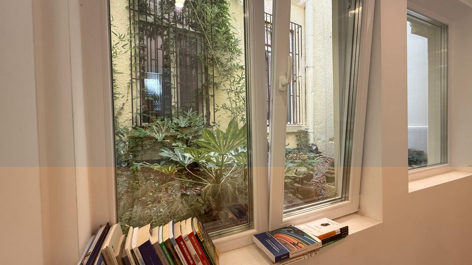 Vilă elegant renovata pentru business de prestigiu - Poză 15