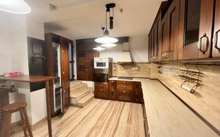 VILA CU 5 CAMERE SI CURTE DE 100 MP LA INCHIRIERE IN ZONA DOROBANTI - Poză 2