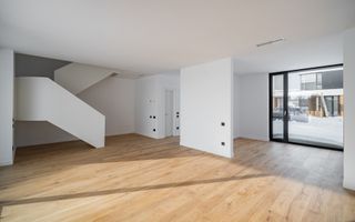 Vila 6 camere in Amber Forest - Poză 4