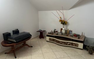 Vila S+P+1+M Lapus, str Paunitei - Poză 86