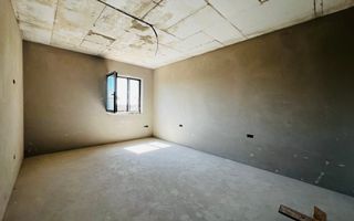 Duplex despărțit prin garaj Zona Centrala Dumbravita - Poză 5