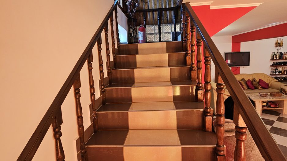 Vila 7 camere 320 mp- Valea Neagra-Prahova, mobilata/utilata complet! - Poză 12