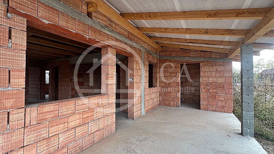 Teren si casa la rosu de vanzare in Biharia, Bihor - Poză 7