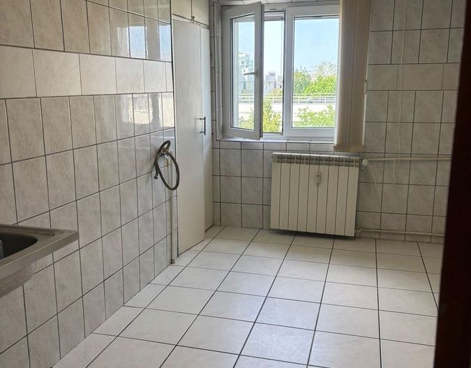APARTAMENT LUMINOS METROU ZONA AVIATIEI - Poză 9