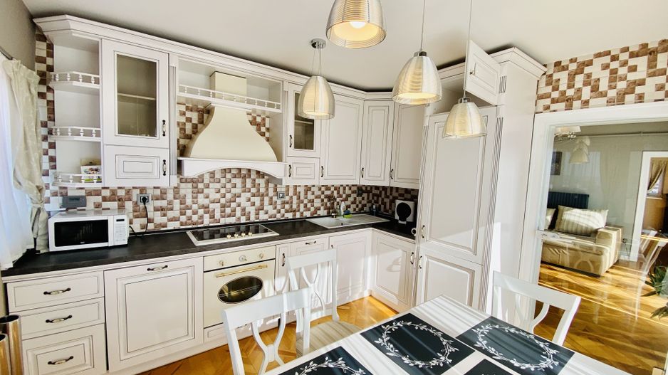 Penthouse confort lux,mobilat, utilat, garaj subteran, aer conditionat - Poză 18