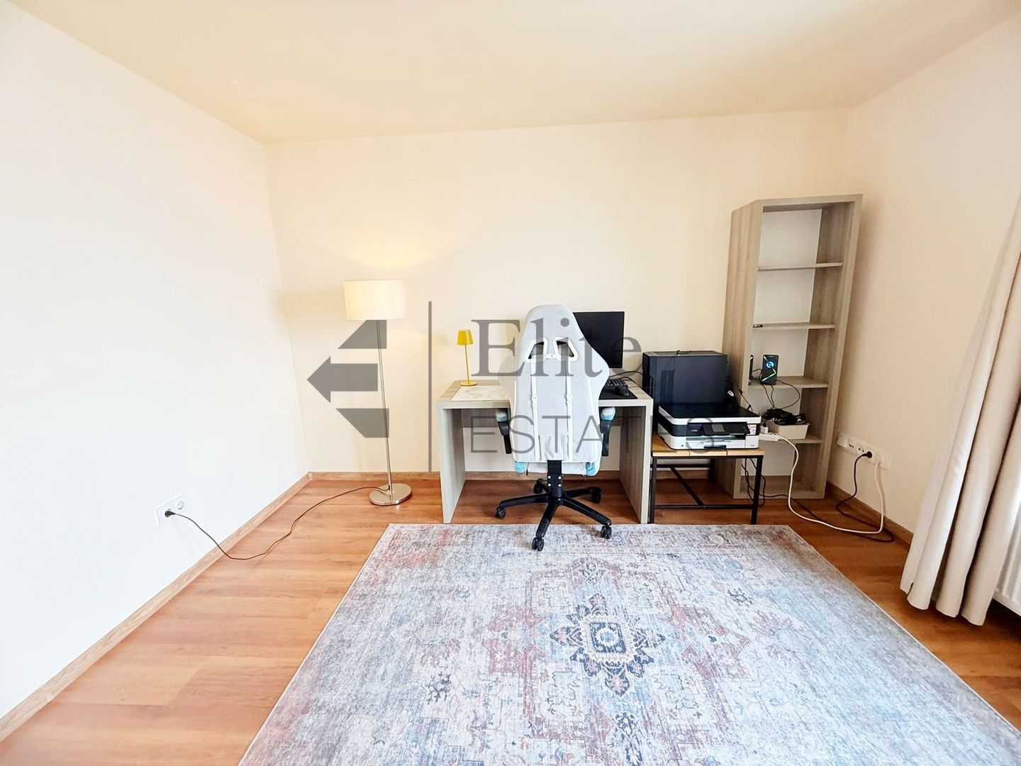 Casa de inchiriat cu 4 camere in Grigorescu - Poză 10