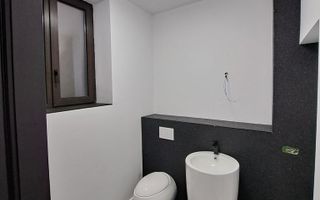 Spațiu de birouri in vila demisol etaj 1 si mansarda - Poză 7