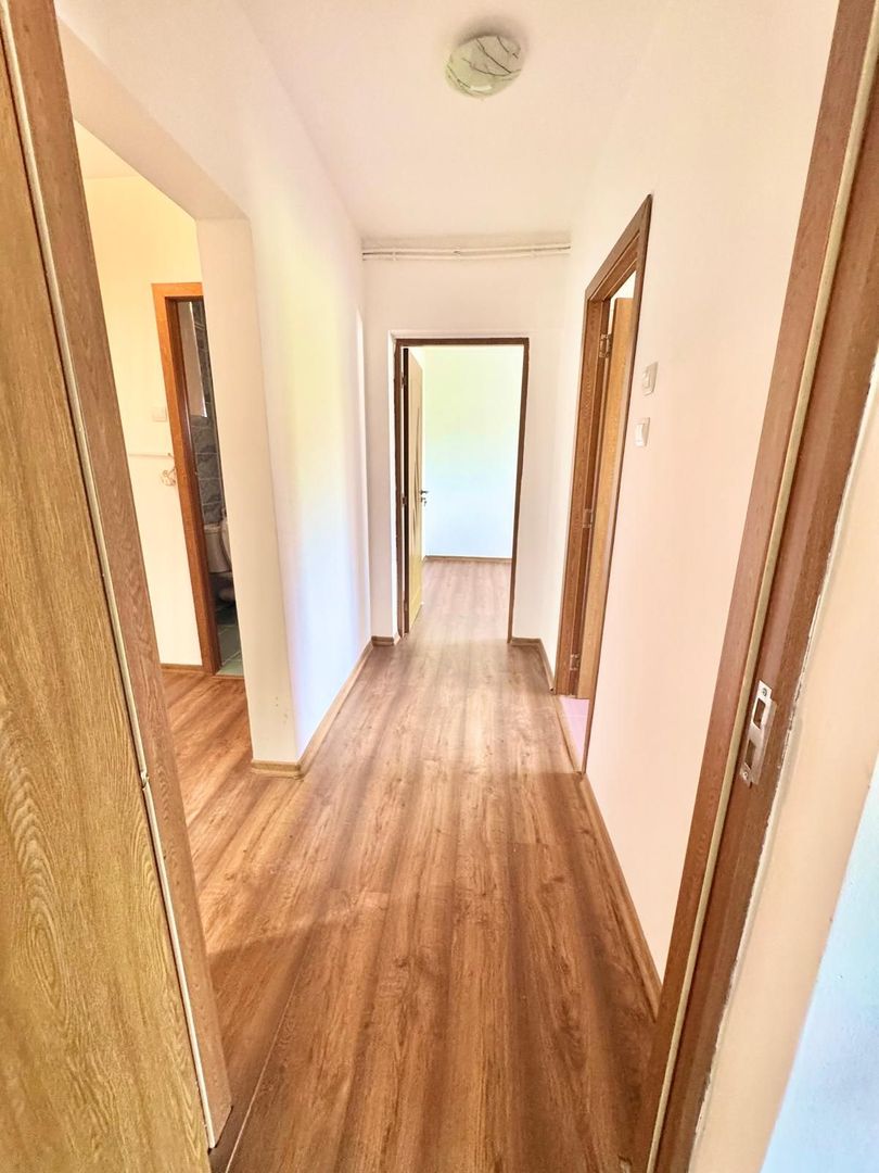 Apartament 2 camere, decomandat – Zona Centrală, bloc Lumina - Poză 9