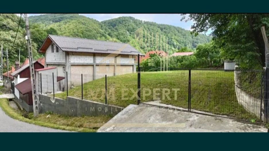 CASA 4 CAMERE+ ANEXE+ TEREN 800 MP STOENESTI ARGES - Poză 1