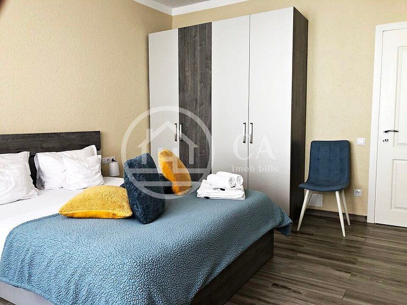 Casa de inchiriat cu 3 camere in zona centrala, Oradea - Poză 1