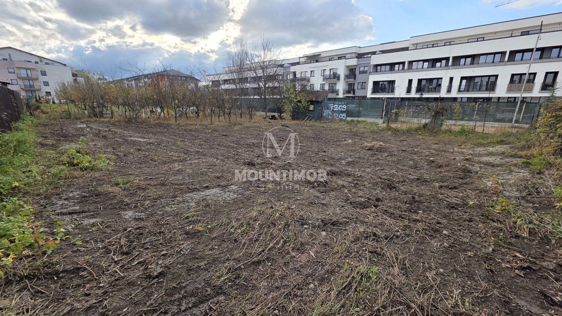 Teren intravilan, suprafata de 522 mp, Tractorul/Brasov - Poză 1