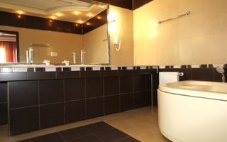 Casă individuală – Dumbrăvița, mobilata si utilata, spatii generoase. - Poză 28