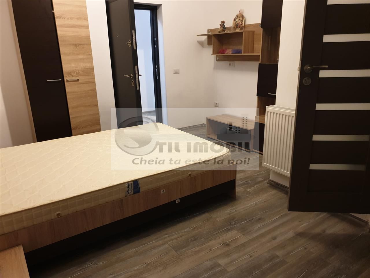 Apartament 3 Camere Copou Blocuri rusesti - Poză 1
