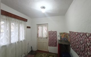 CUMPANA ( cod02) - Casa batraneasca 5 camere cu teren 491 mp - Poză 11