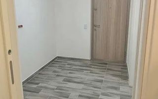 Vânzare, garsonieră renovată, Str. Lăcrămioarei - Poză 1