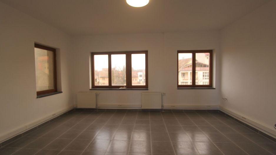 Spatiu birouri E+M - 205mp - zona L. Rebreanu - Poză 16